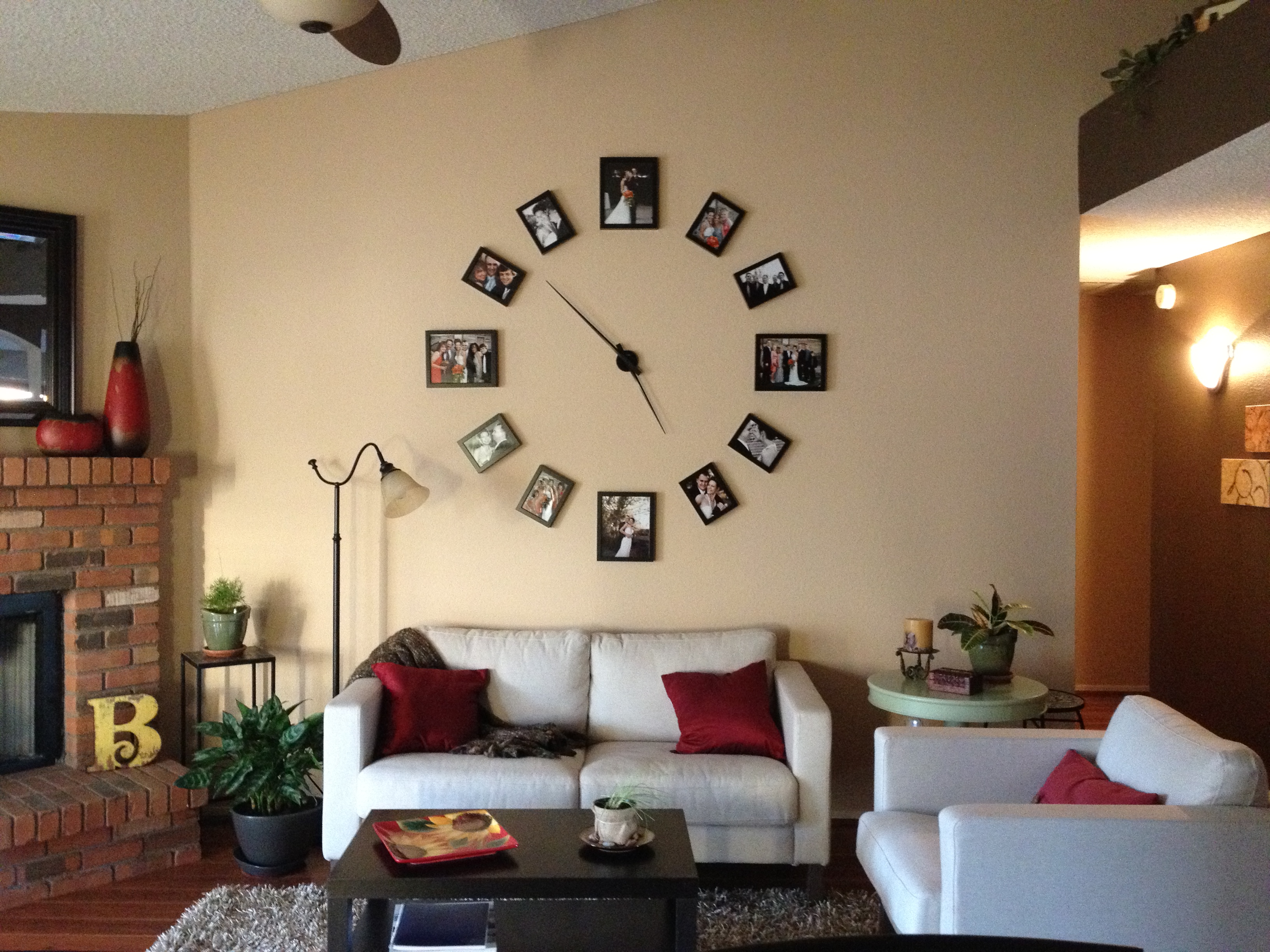 Cool Wall Clock Photo Display | Jenna Bishop Photography
